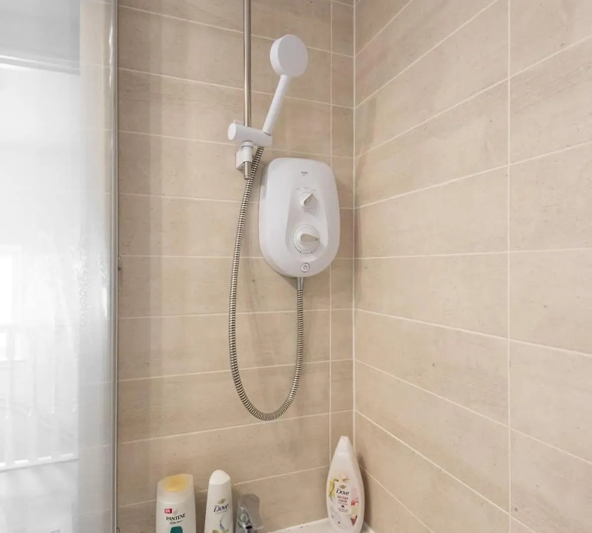 4 Bedroom House - Free Parking Edimburgo